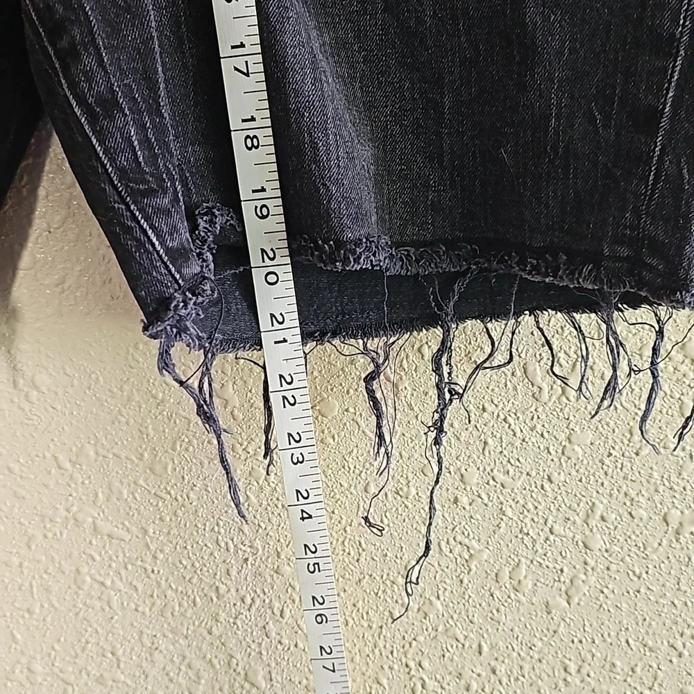 Anthropologie Pilcro Shorts Jeans. - Picture 4 of 9